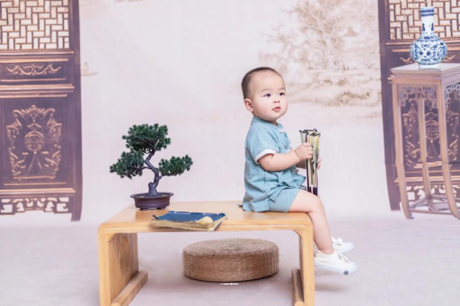 中国澳门宝宝吃迷糊奶如何纠正